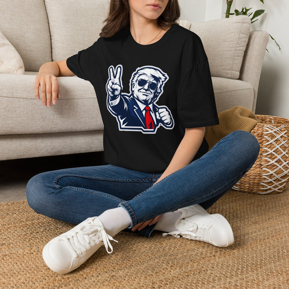 Vintage President Trump Peace Sign T-Shirt — Patriotic Trump Graphic Tee