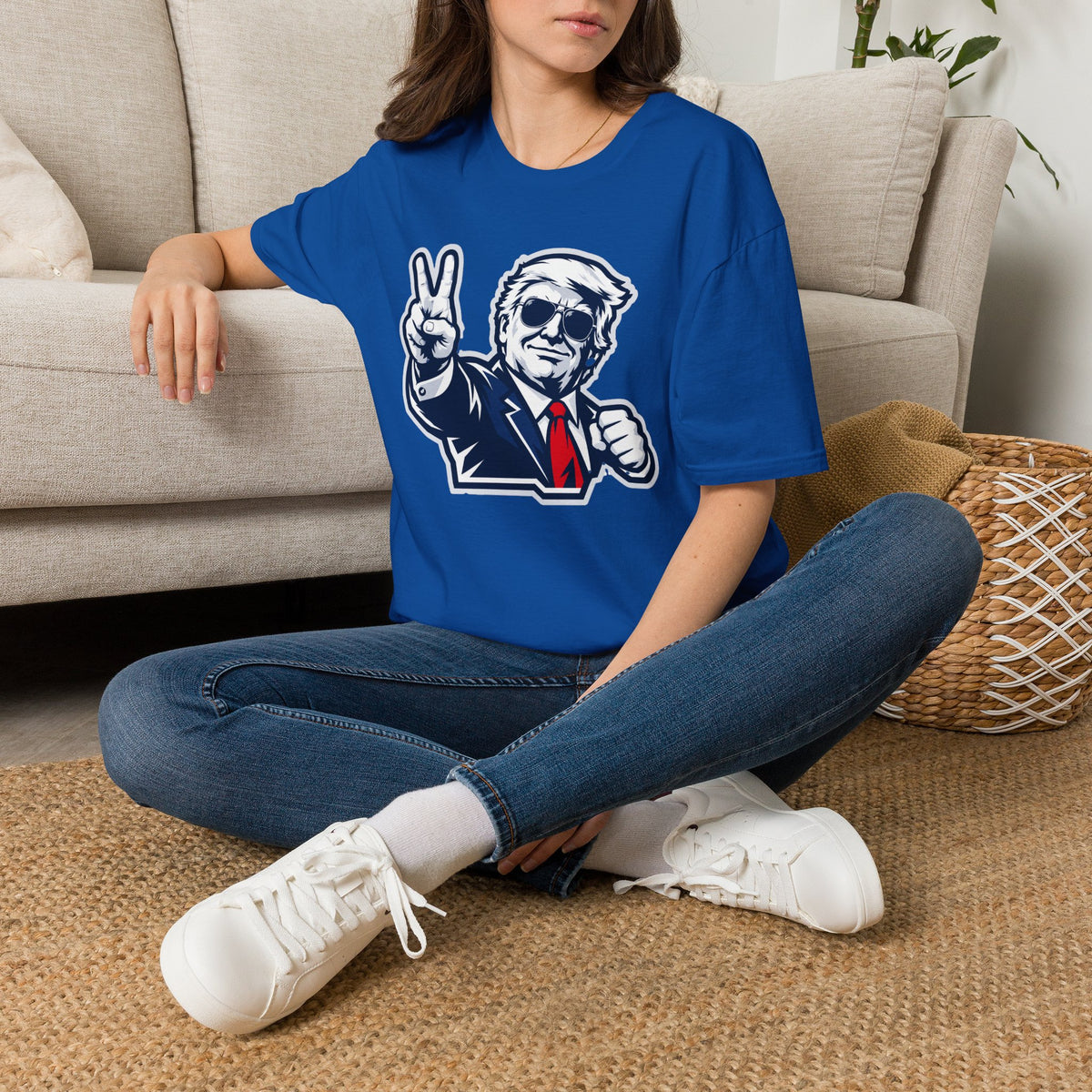 Vintage President Trump Peace Sign T-Shirt — Patriotic Trump Graphic Tee